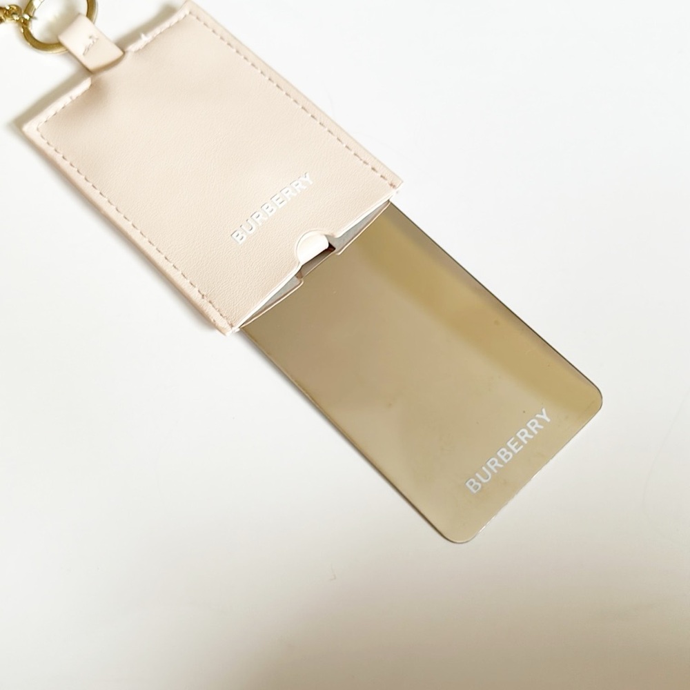 Burberry | Keychain - Picture 4 of 4
